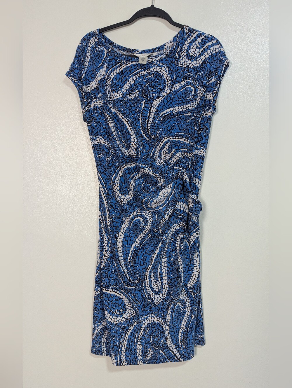 Diane von Furstenberg Size 8 Blue Abstract Silk Jersey Faux Wrap Dress